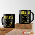 Черна керамична чаша Nirvana Smiley Face