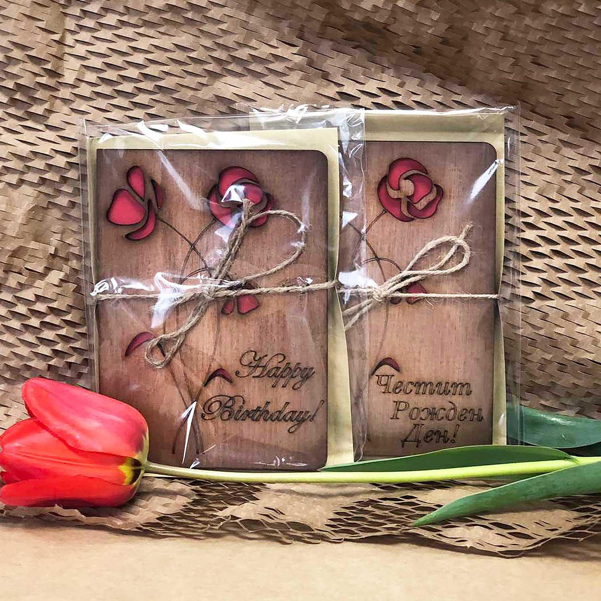 Wooden card with flowers Happy Birthday! / Happy Birthday!