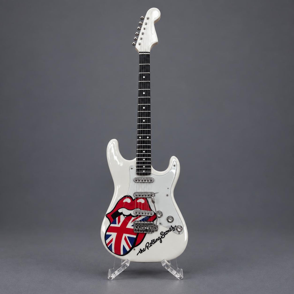 Мини китара Rolling Stones — бяла Union Jack със стойка и гравиране по избор — снимка 3