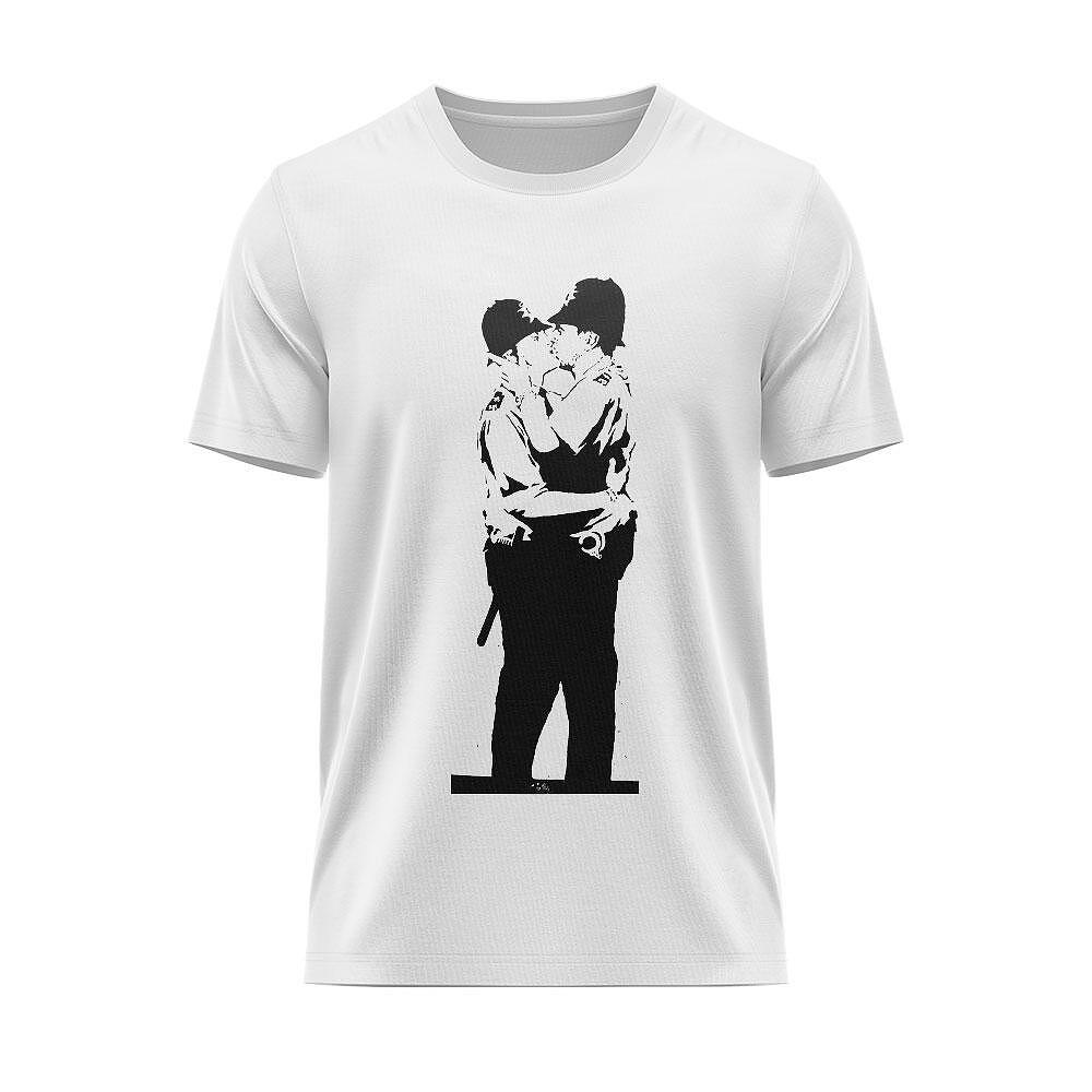 T-shirt Kissing Coppers