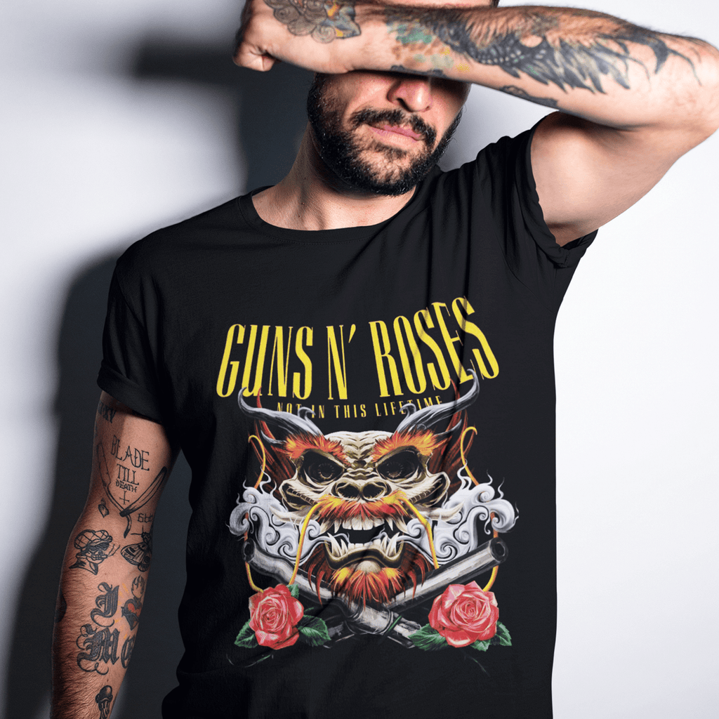 T-shirt Guns 'N' Roses Rock & Roll Ain’t Dead