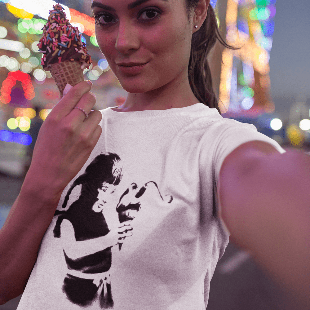 Тениска Girl With Ice Cream